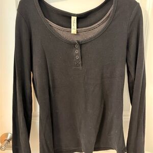 L.A. Blues Black Layered Henley Long-Sleeve Top